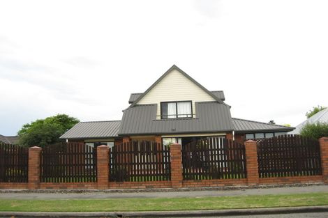 Photo of property in 16 Chardale Street, Avondale, Christchurch, 8061