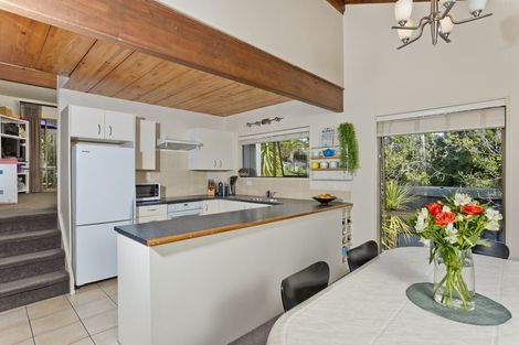 Photo of property in 20 Kallista Place, Browns Bay, Auckland, 0630