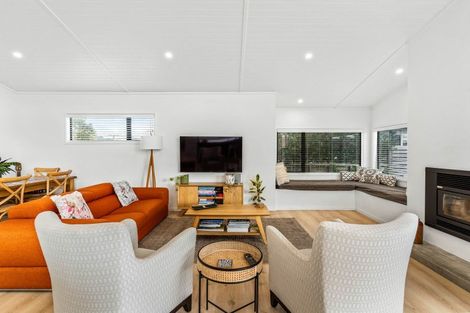 Photo of property in 221 Linton Crescent, Whangamata, 3620