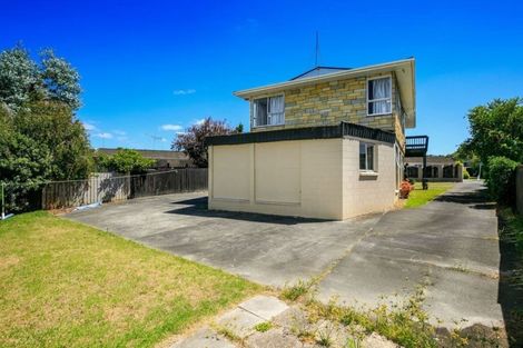 Photo of property in 20 Kapiti Place, Sunnynook, Auckland, 0620