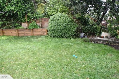 Photo of property in 1 Mace Street, Island Bay, Wellington, 6023