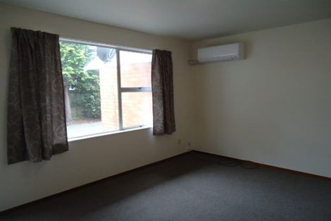 Photo of property in 2/7 Division Street, Riccarton, Christchurch, 8041