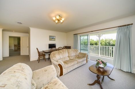 Photo of property in 114 Polson Hill Drive, Aokautere, Palmerston North, 4471
