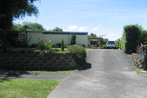 Photo of property in 13 Dalzien Place, Feilding, 4702