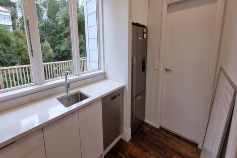 Photo of property in 131 Kelburn Parade, Kelburn, Wellington, 6012