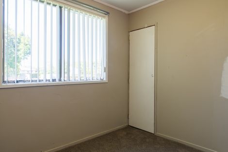 Photo of property in 20 Pukeroa Place, Papakura, 2110