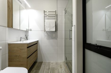 Photo of property in 31 Roger Guy Place, Welcome Bay, Tauranga, 3175