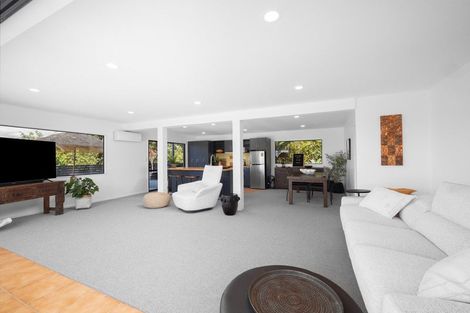 Photo of property in 21 Joyces Road, Paihia, 0200