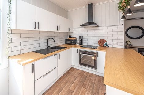 Photo of property in 13 Karaka Street, Castlecliff, Whanganui, 4501