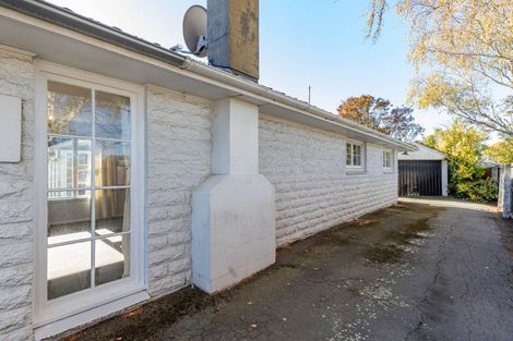 Photo of property in 2/170 Waimairi Road, Ilam, Christchurch, 8041