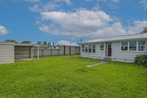 Photo of property in 4 Clutha Place, Westbrook, Palmerston North, 4412