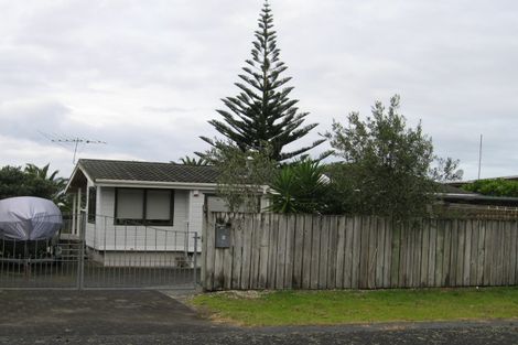 Photo of property in 6 St Anne Place, Omaha, 0986