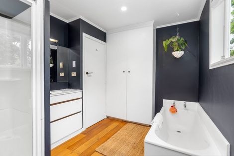 Photo of property in 376 Taiapa Road, Muriwai, Waimauku, 0881