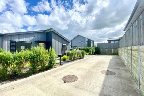 Photo of property in 9 Seafoam Road, Rosehill, Papakura, 2113