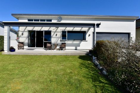 Photo of property in 24 Johnston Crescent, Haast, 7886