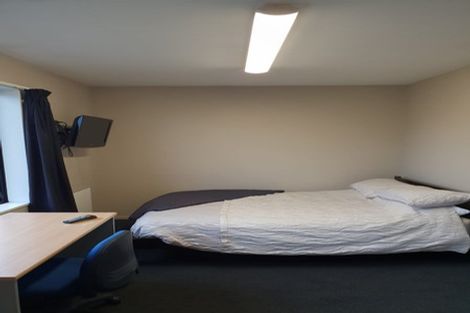 Photo of property in 52b Division Street, Riccarton, Christchurch, 8041