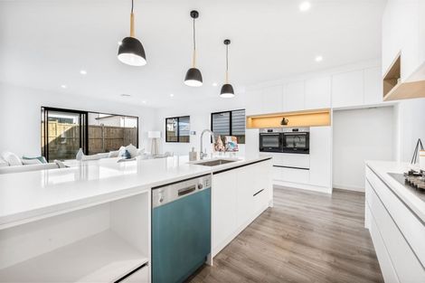 Photo of property in 4 Puruatanga Drive, Flat Bush, Auckland, 2019