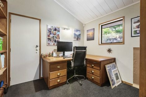 Photo of property in 22 Surville Place, Mairangi Bay, Auckland, 0630