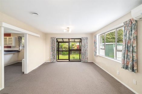 Photo of property in 2/35 Oldwood Street, Bishopdale, Christchurch, 8053