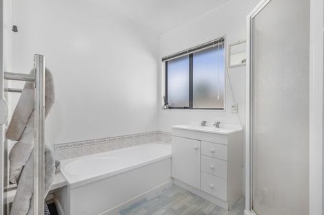 Photo of property in 21a Dennis Taylor Court, Paraparaumu, 5032