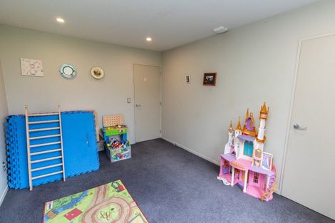 Photo of property in 1/18 Montgomery Avenue, Karori, Wellington, 6012