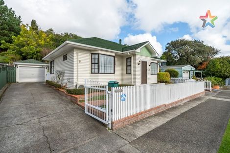 Photo of property in 8 Hawthorn Crescent, Stokes Valley, Lower Hutt, 5019
