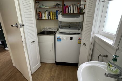 Photo of property in 376 College Street, Hokowhitu, Palmerston North, 4410