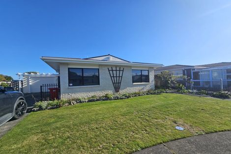 Photo of property in 16 Warwick Place, Springvale, Whanganui, 4501