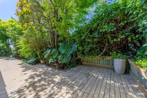 Photo of property in 2/89 Diana Drive, Glenfield, Auckland, 0627