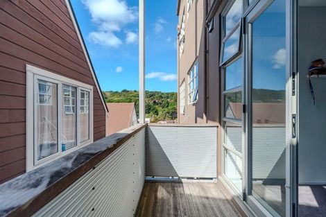 Photo of property in Vespa Apartments, 303/20 Hanson Street, Mount Cook, Wellington, 6021