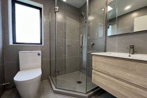 Photo of property in 7/131 Lancaster Road, Beach Haven, Auckland, 0626