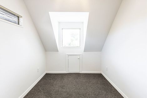 Photo of property in 85 Waterloo Crescent, Hokowhitu, Palmerston North, 4410