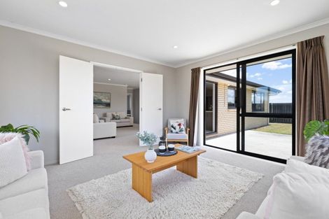 Photo of property in 13 Chadwick Place, Rototuna North, Hamilton, 3210