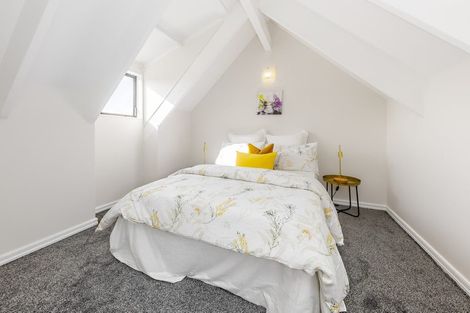 Photo of property in 2/72 Weymouth Road, Manurewa, Auckland, 2102