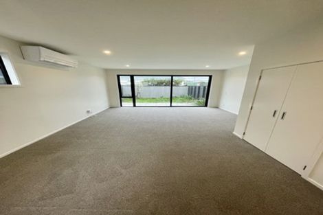 Photo of property in 15a Cuba Street, Petone, Lower Hutt, 5012