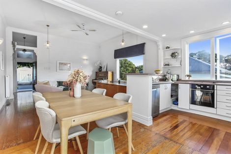 Photo of property in 55 Rawene Road, Birkenhead, Auckland, 0626