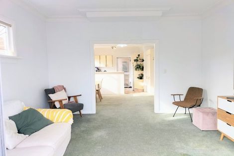 Photo of property in 22 Wharfdale Street, Macandrew Bay, Dunedin, 9014