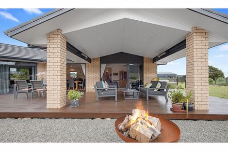 Photo of property in 21 Capstone Place, Te Kamo, Kamo, 0185