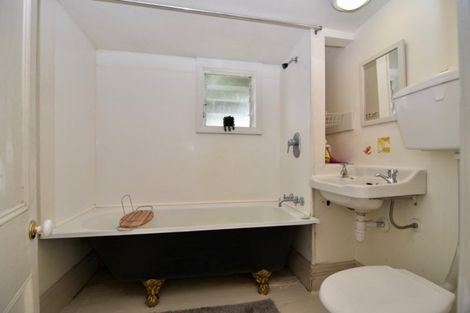 Photo of property in 262 High Street South, Carterton, 5713