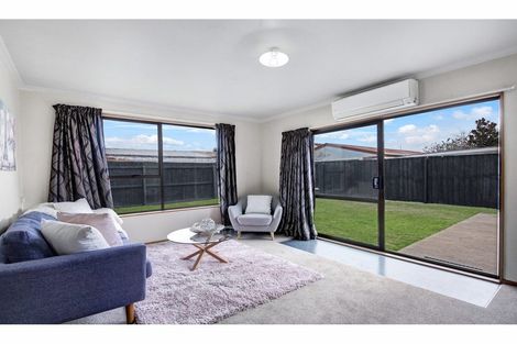 Photo of property in 2/5 Pegasus Avenue, North New Brighton, Christchurch, 8083