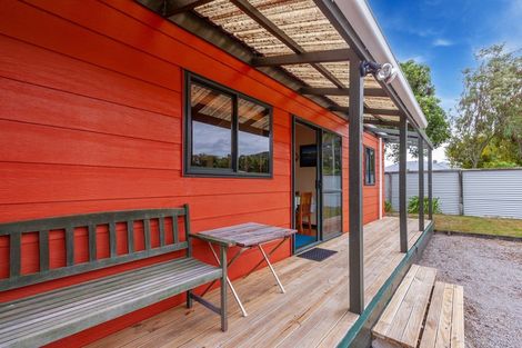 Photo of property in 13 Te Waaka Terrace, Kuratau, Turangi, 3381