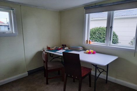Photo of property in 5 Raleigh Street, Vogeltown, New Plymouth, 4310