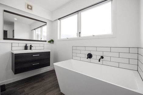 Photo of property in 15 Livingstone Avenue, Nawton, Hamilton, 3200