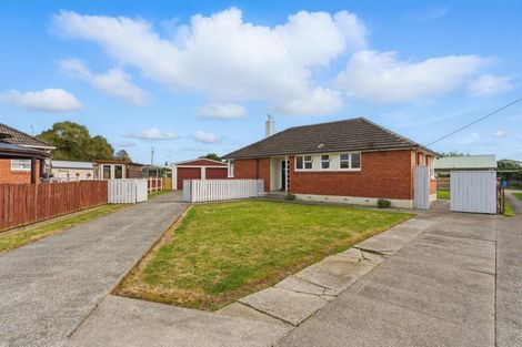 Photo of property in 11 Ward Street, Bulls, 4818