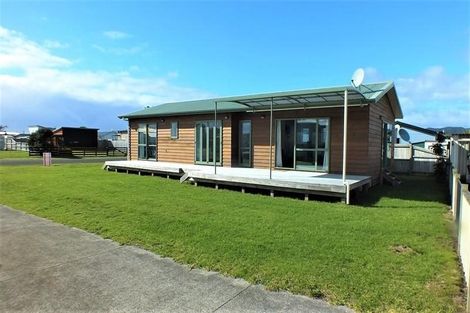 Photo of property in 192 Ngaio Drive, Matarangi, Whitianga, 3592