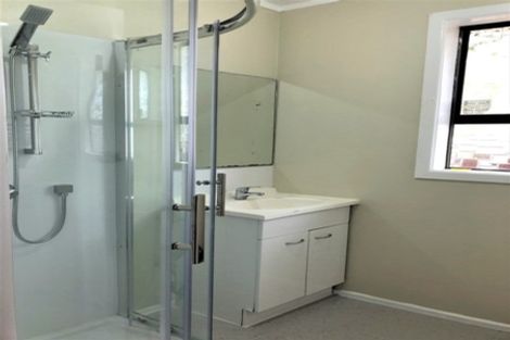 Photo of property in 43 Cargill Street, Papakura, 2110