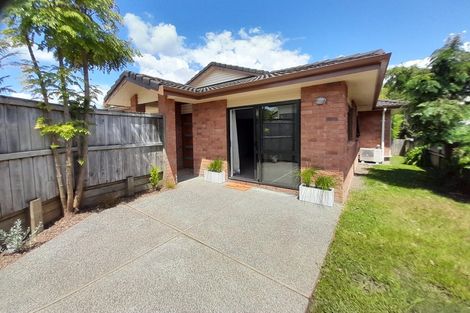 Photo of property in 52a Rodney Street, Howick, Auckland, 2014