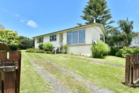 Photo of property in 53 Rautawhiri Road, Helensville, 0800
