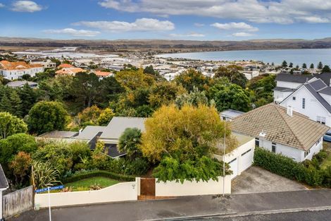 Photo of property in 2 Coleman Terrace, Hospital Hill, Napier, 4110