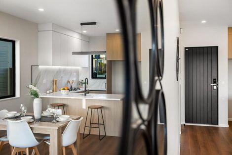 Photo of property in 10 Greenbrier Street, Westgate, 0814